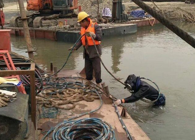 溪湖潜水封堵打捞